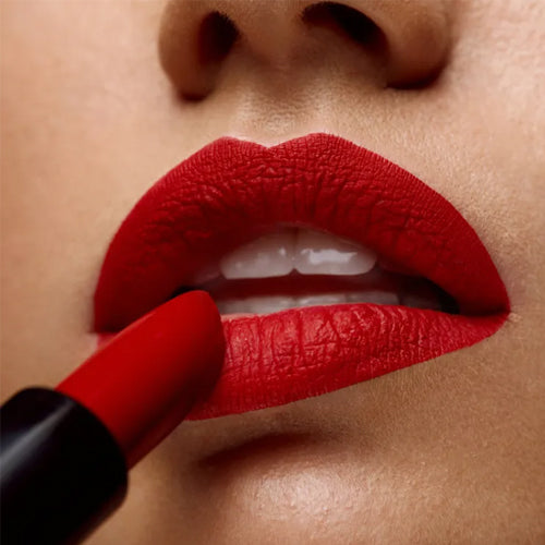 How to Make Your Red Lipstick Look Amazing Each and Every Time!